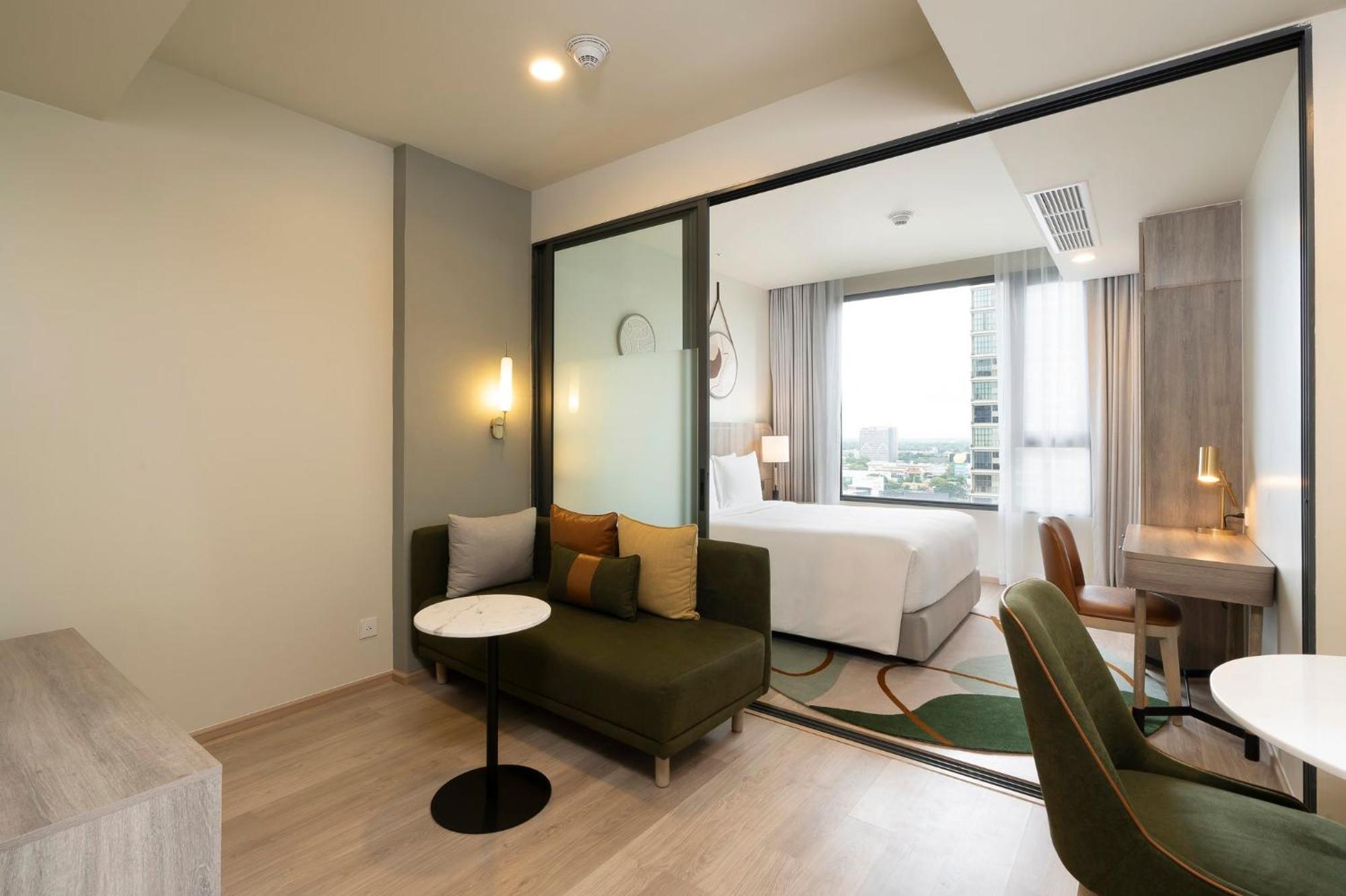 Staybridge Suites Bangkok Sukhumvit By Ihg Exterior photo