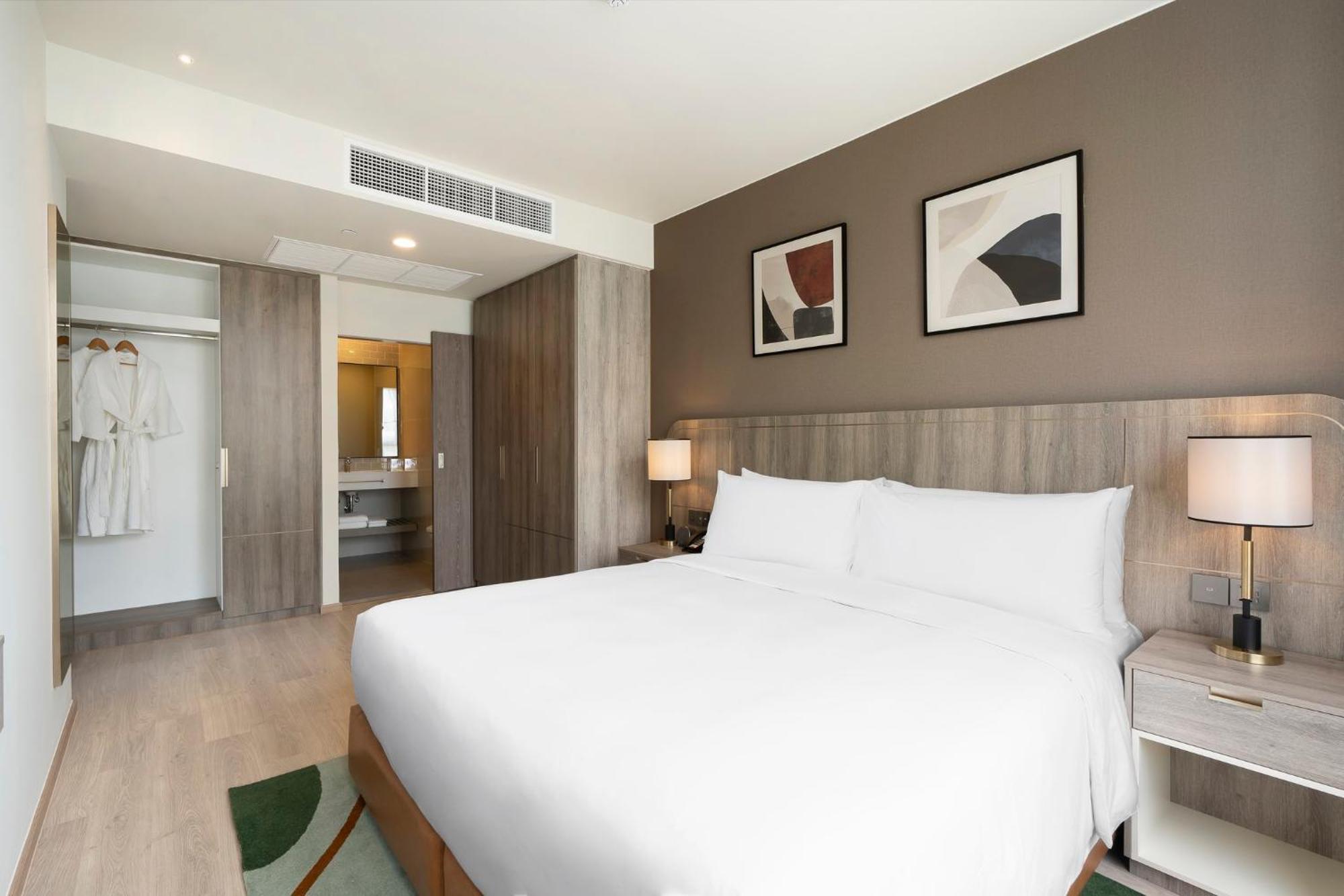 Staybridge Suites Bangkok Sukhumvit By Ihg Exterior photo
